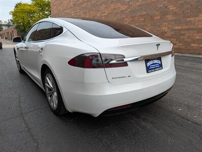 2017 Tesla Model S 75 -- Brand New Battery Replaced -- Glass Roof -  Smart Air Suspension - Ultra High Fidelity Sound - Autopilot - Subzero Weather Package - Premium Upgrade Package - NO Accident - Clean Title - Photo 4 - Wood Dale, IL 60191