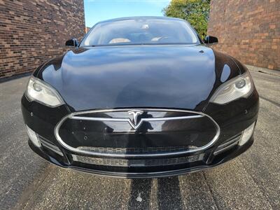 2015 Tesla Model S P85D  AWD -- 691hp -- Performance Package  309 Miles on Full Charge - Save $$$ on Gas - Charge & Drive - Panorama Roof - Auto Pilot - Clean Title - Photo 41 - Wood Dale, IL 60191