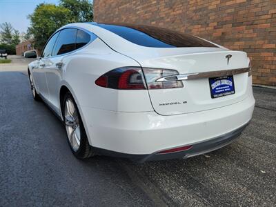 2015 Tesla Model S 70D AWD --  Ultra High Fidelity Sound - Autopilot - Premium Upgrades Package - All Glass Panoramic Roof - Smart Air Suspension - Power and Lighting Package - Clean Title - Photo 4 - Wood Dale, IL 60191