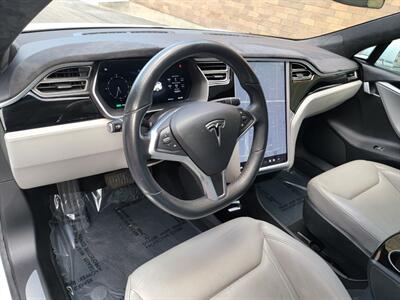 2015 Tesla Model S 70D AWD --  Ultra High Fidelity Sound - Autopilot - Premium Upgrades Package - All Glass Panoramic Roof - Smart Air Suspension - Power and Lighting Package - Clean Title - Photo 24 - Wood Dale, IL 60191