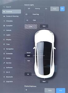 2015 Tesla Model S 70D AWD --  Ultra High Fidelity Sound - Autopilot - Premium Upgrades Package - All Glass Panoramic Roof - Smart Air Suspension - Power and Lighting Package - Clean Title - Photo 21 - Wood Dale, IL 60191