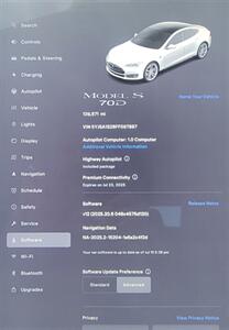 2015 Tesla Model S 70D AWD --  Ultra High Fidelity Sound - Autopilot - Premium Upgrades Package - All Glass Panoramic Roof - Smart Air Suspension - Power and Lighting Package - Clean Title - Photo 10 - Wood Dale, IL 60191