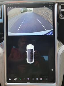 2015 Tesla Model S 70D AWD --  Ultra High Fidelity Sound - Autopilot - Premium Upgrades Package - All Glass Panoramic Roof - Smart Air Suspension - Power and Lighting Package - Clean Title - Photo 22 - Wood Dale, IL 60191