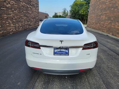 2015 Tesla Model S 70D AWD --  Ultra High Fidelity Sound - Autopilot - Premium Upgrades Package - All Glass Panoramic Roof - Smart Air Suspension - Power and Lighting Package - Clean Title - Photo 8 - Wood Dale, IL 60191