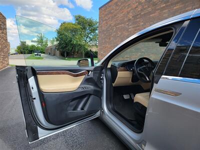 2017 Tesla Model X P100D Ludicrous Performance AWD -  Full Self-Driving Paid - Auto Pilot - Ultra High Fidelity Sound - Subzero Weather Package - Premium Upgrades Package - WARRANTY - Photo 11 - Wood Dale, IL 60191