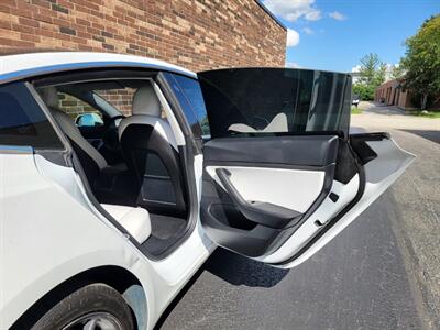 2020 Tesla Model 3 Standard Range Plus - 228 Miles on Full Charge -  Full Self-Driving Capability - AutoPilot - NO Accident - Clean Title - Photo 23 - Wood Dale, IL 60191