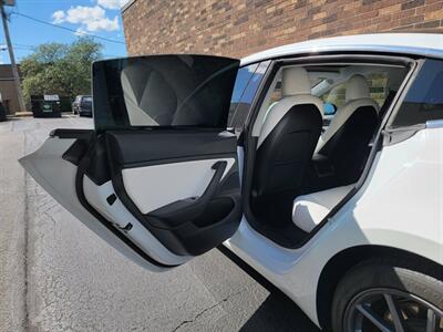 2020 Tesla Model 3 Standard Range Plus - 228 Miles on Full Charge -  Full Self-Driving Capability - AutoPilot - NO Accident - Clean Title - Photo 22 - Wood Dale, IL 60191