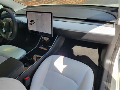 2020 Tesla Model 3 Standard Range Plus - 228 Miles on Full Charge -  Full Self-Driving Capability - AutoPilot - NO Accident - Clean Title - Photo 19 - Wood Dale, IL 60191
