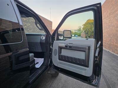2014 Ford F-250 4X4 Super Duty XLT - 6.2L Flex Fuel V8 - 1 Owner - Backup Camera - Snow Plow Ready - NO Accident - Clean Title - Photo 14 - Wood Dale, IL 60191