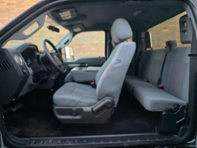 2014 Ford F-250 4X4 Super Duty XLT - 6.2L Flex Fuel V8 - 1 Owner - Backup Camera - Snow Plow Ready - NO Accident - Clean Title - Photo 17 - Wood Dale, IL 60191