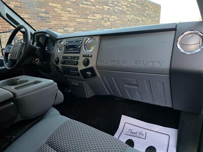 2014 Ford F-250 4X4 Super Duty XLT - 6.2L Flex Fuel V8 - 1 Owner - Backup Camera - Snow Plow Ready - NO Accident - Clean Title - Photo 12 - Wood Dale, IL 60191