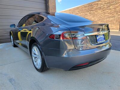 2018 Tesla Model S 75D AWD - 264 MILES on FULL CHARGE - 1 Owner -  Auto Pilot - Glass Roof - Smart Air Suspension - WARRANTY - Photo 4 - Wood Dale, IL 60191