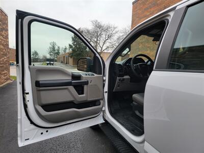 2018 Ford F-150 XL  4WD -- Super Crew Cab 4Door - Only 65K Miles  - 5.0L V8 395hp - 5.5ft Bed - 1 Owner - Backup Camera - Bluetooth - Clean Title - All Serviced... - Photo 17 - Wood Dale, IL 60191