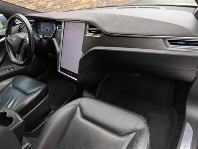 2015 Tesla Model S P90DL Ludicrous Performance AWD - 296 Miles on Full Charge - Auto Pilot - Ultra High Fidelity Sound - Premium Upgrades Package - Smart Air Suspension - Power and Lighting Package - Clean Title - Photo 25 - Wood Dale, IL 60191
