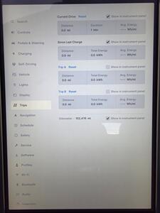 2014 Tesla Model S 90 -- Upgraded MCU - Battery Replaced Upgraded -  Autopilot - Subzero Weather Package - All Glass Panoramic Roof - Tech Package - NO Accident - Clean Title - Photo 13 - Wood Dale, IL 60191