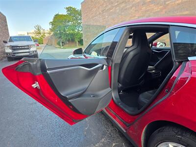 2014 Tesla Model S 90 -- Upgraded MCU - Battery Replaced Upgraded -  Autopilot - Subzero Weather Package - All Glass Panoramic Roof - Tech Package - NO Accident - Clean Title - Photo 25 - Wood Dale, IL 60191