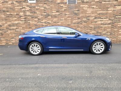 2017 Tesla Model S 75 -- 240 Miles on Full Charge --  Full Self Driving Capability - Autopilot - Premium Upgrades Package - Sunroof - Power and Lighting Package - Standard Suspension - Clean Title - Photo 7 - Wood Dale, IL 60191
