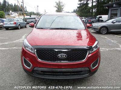 2017 Kia Sorento LX  -AWD - Photo 8 - Lynnwood, WA 98036