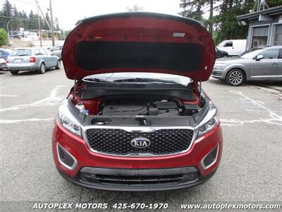 2017 Kia Sorento LX  -AWD - Photo 18 - Lynnwood, WA 98036