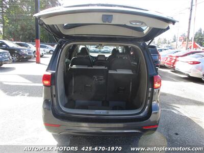 2016 Kia Sedona LX  - 1 OWNER VEHICLE - Photo 14 - Lynnwood, WA 98036