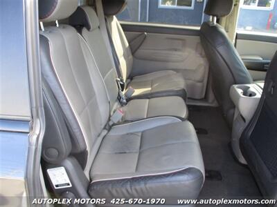 2016 Kia Sedona LX  - 1 OWNER VEHICLE - Photo 17 - Lynnwood, WA 98036