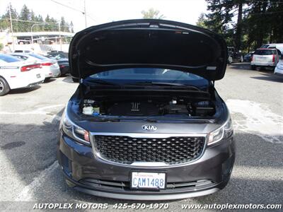 2016 Kia Sedona LX  - 1 OWNER VEHICLE - Photo 20 - Lynnwood, WA 98036