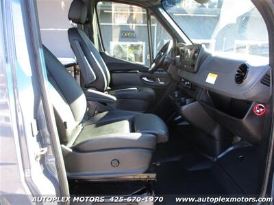 2021 Mercedes-Benz Sprinter 2500  - 1 OWNER VEHICLE - Photo 16 - Lynnwood, WA 98036