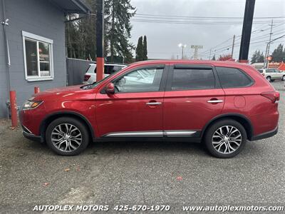 2017 Mitsubishi Outlander SE  - AWD - 1 OWNER - MOONROOF - Photo 4 - Lynnwood, WA 98036