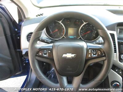 2012 Chevrolet Cruze LS   - Photo 17 - Lynnwood, WA 98036