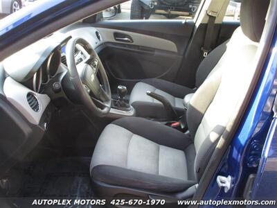 2012 Chevrolet Cruze LS   - Photo 9 - Lynnwood, WA 98036