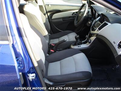 2012 Chevrolet Cruze LS   - Photo 14 - Lynnwood, WA 98036