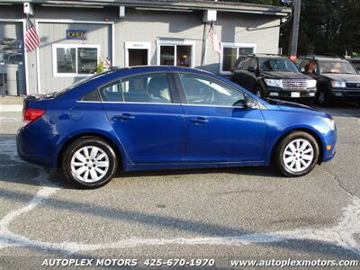 2012 Chevrolet Cruze LS   - Photo 2 - Lynnwood, WA 98036