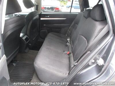 2012 Subaru Outback 2.5i Premium   - Photo 11 - Lynnwood, WA 98036