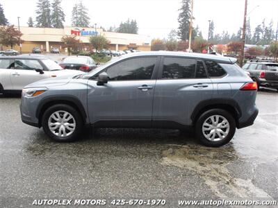 2023 Toyota Corolla Cross L  - AWD - Photo 8 - Lynnwood, WA 98036