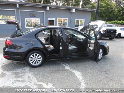 2013 Volkswagen Jetta Hybrid SE   - Photo 37 - Lynnwood, WA 98036