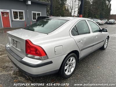 2001 Volvo S60 2.4T   - Photo 5 - Lynnwood, WA 98036