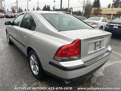 2001 Volvo S60 2.4T   - Photo 4 - Lynnwood, WA 98036