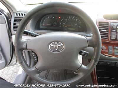 2004 Toyota Camry XLE V6  - MOONROOF - Photo 23 - Lynnwood, WA 98036