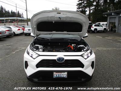 2024 Toyota RAV4 Hybrid XLE  - AWD - Photo 19 - Lynnwood, WA 98036