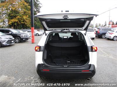 2024 Toyota RAV4 Hybrid XLE  - AWD - Photo 12 - Lynnwood, WA 98036