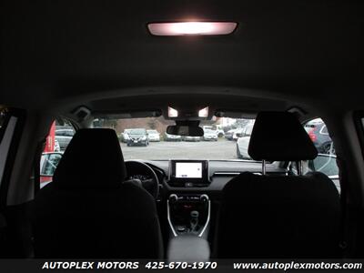 2024 Toyota RAV4 Hybrid XLE  - AWD - Photo 13 - Lynnwood, WA 98036