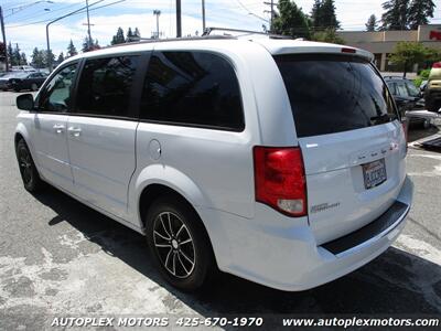 2017 Dodge Grand Caravan GT   - Photo 6 - Lynnwood, WA 98036