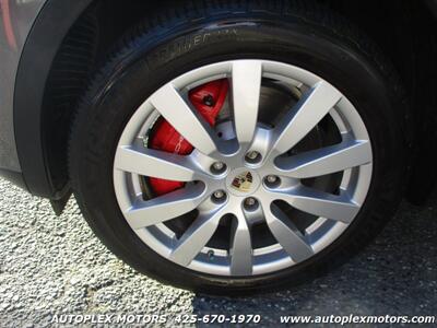 2011 Porsche Cayenne Turbo   - Photo 38 - Lynnwood, WA 98036