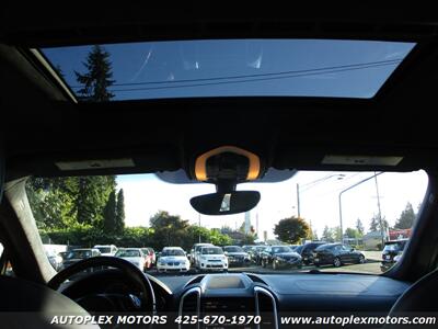 2011 Porsche Cayenne Turbo   - Photo 20 - Lynnwood, WA 98036