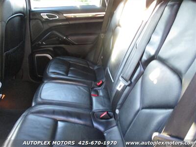 2011 Porsche Cayenne Turbo   - Photo 16 - Lynnwood, WA 98036