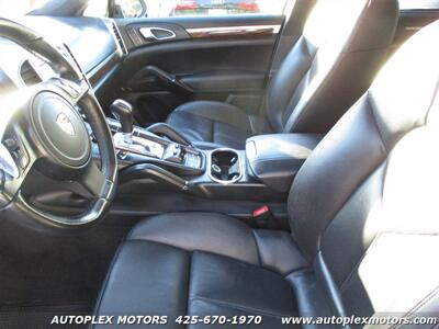 2011 Porsche Cayenne Turbo   - Photo 27 - Lynnwood, WA 98036