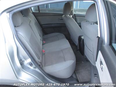 2012 Nissan Sentra 2.0 S   - Photo 13 - Lynnwood, WA 98036