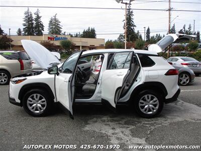 2024 Toyota Corolla Cross L  - AWD - 1 OWNER - Photo 40 - Lynnwood, WA 98036