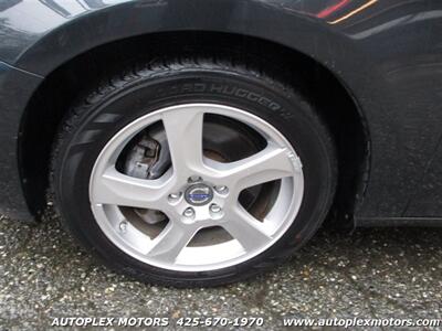 2013 Volvo S60 T5 Premier  - AWD - Photo 4 - Lynnwood, WA 98036