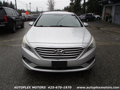 2017 Hyundai SONATA   - Photo 8 - Lynnwood, WA 98036